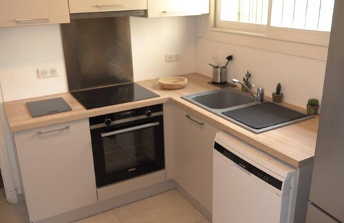 La Croix-Valmer Apartment | Large apartments for 7 pers in front of the beach