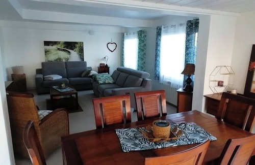 Hendaye Apartment | Large apartment in Hendaye with private garden