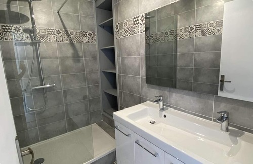 La Panouse Apartment | Large apartment Sea View Budget Controlled