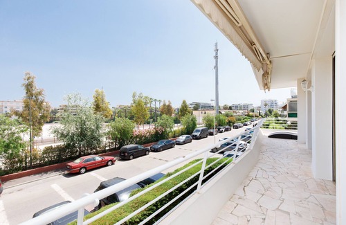 Pointe Croisette Apartment | Large apartment with sea view, Palm Beach Cannes