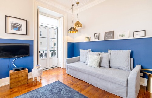 Santo Antonio Apartment | Large Bairro Alto 1E up to 22guests by Central Hill