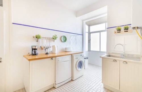 Principe Real Apartment | Large Bairro Alto 2 up to 22guests by Central Hill