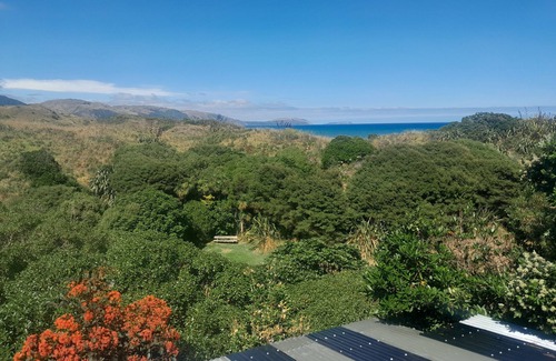 Raumati South House | Large beach house with beautiful views access into QE2 park and to the beach.