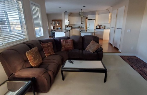 Burnaby House | LARGE BEAUTIFUL LUXURY 5 PLUS BDRM VILLA HOUSE