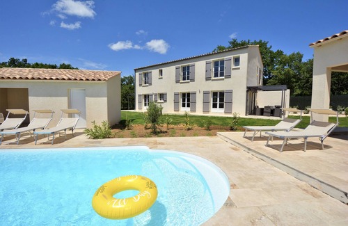 Saint-Victor-des-Oules Villa | Large, comfortable 8-bedroom villa - 10x4 pool - air conditioning - Near Uzès