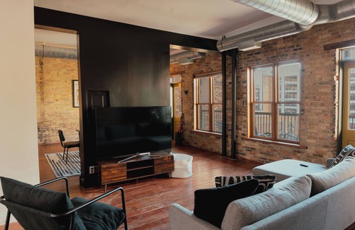 Heartside Condo | Large Condo in the heart of GR