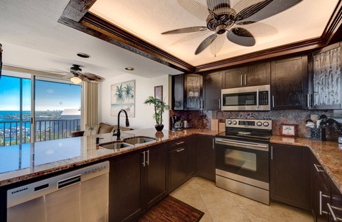 Mid Island Condo | Large Condo on Fort Myers Beach with beautiful water views!nNEW amenities!