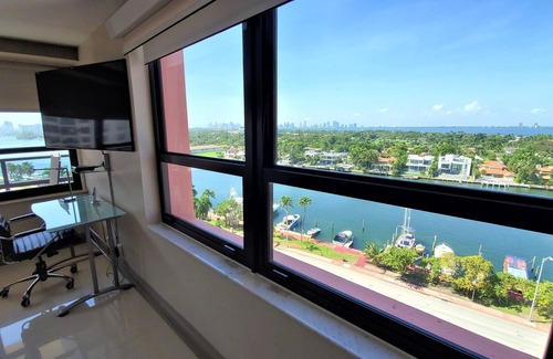 Miami Beach Apartment | Large Connected Spacious 5-Bedroom Sunset Suite 141921