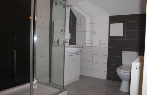 Doue-en-Anjou Cottage | large cottage with baby equipment