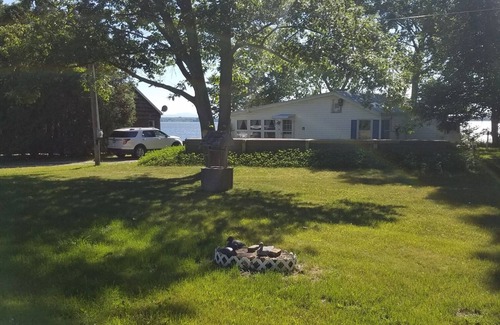 Swanton Cottage | Large Cottage: Private Beach/Stunning Sunsets/Kayaks/Fire Pit