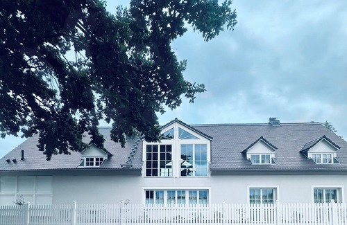 Frohburg House | Large country house with pool & fireplace - 30 min. Leipzig.