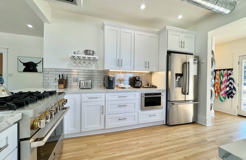 Sebastopol House | Large Country Estate in Downtown Sebastopol