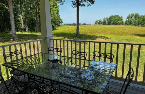 Patrick Henry House | Large Country House Near Monticello, UVA, Wineries
