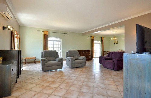 Vilamoura Villa | Large Country Villa with Private Pool, Vilamoura