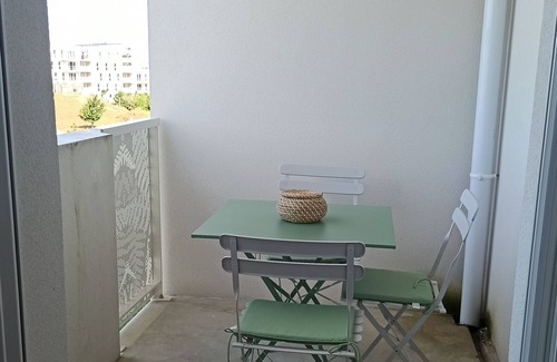 Ecouflant Apartment | Large, cozy 37m2 studio apartment, Angers Ecouflant, 2*, France