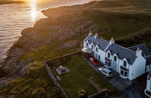 Portnahaven House | Large Detached Ocean Front House with Stunning Views