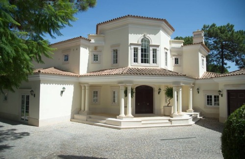 Almancil Villa | Large elegant Villa overlooking Golf Course with large outdoor BBQ and Pool area