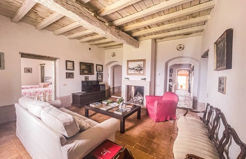 Fornole House | Large estate with swimming pools 90km northern of Rome