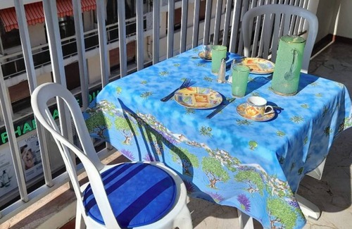 Antibes Old Town Apartment | Large F2 Antibes near the sea