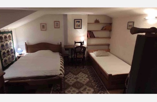 La Salvetat-sur-Agout House | Large family home in the heart of the village with its own garden