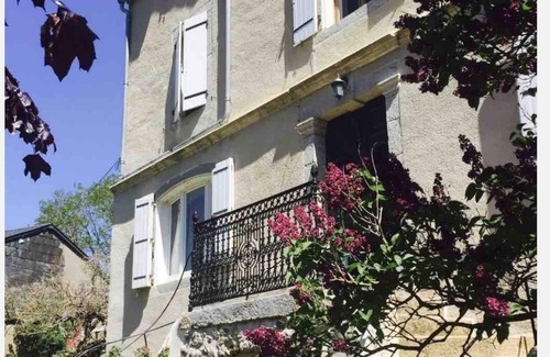 La Salvetat-sur-Agout House | Large family home in the heart of the village with its own garden