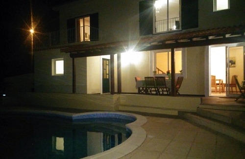 Estreito da Calheta House | Large Family House With Heated Pool And Panoramic Sea Views