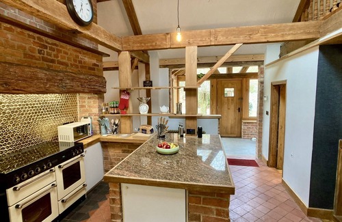 Sherwood Forest Cottage | Large family cottage nestled in Sherwood Forest