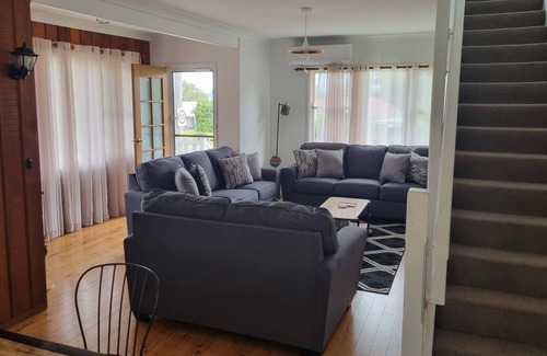 Basin View House | Large family friendly home close to Jervis Bay, Huskisson and great beaches