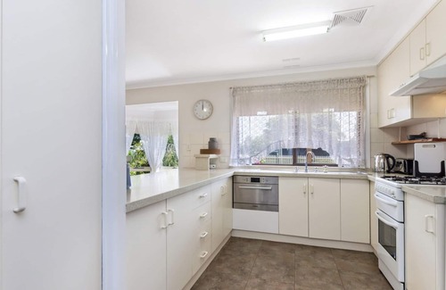 Port Fairy House | Large family friendly home for multiple families