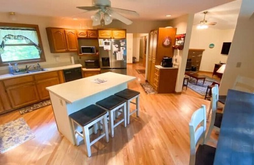 Moultonborough House | Large Family Home Near Swim, Ski -- Pet-Friendly!