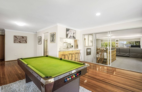 Crescent Head House | LARGE FAMILY HOME WITH OCEAN VIEWS SUIT EXTENDED FAMILIES