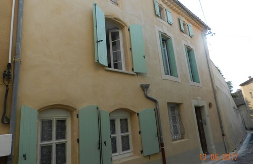 Espondeilhan House | Large family home with roof terrace