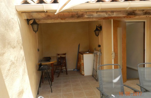 Espondeilhan House | Large family home with roof terrace