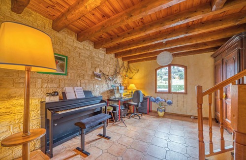 Gresy-sur-Aix Villa | Large family home 14 p