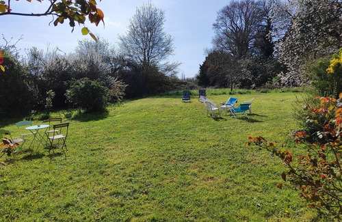 Saint-Lormel Cottage | Large family home near the beach