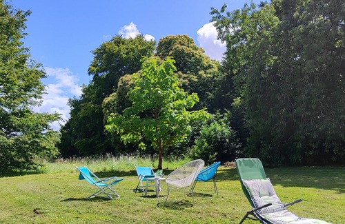 Saint-Lormel Cottage | Large family home near the beach