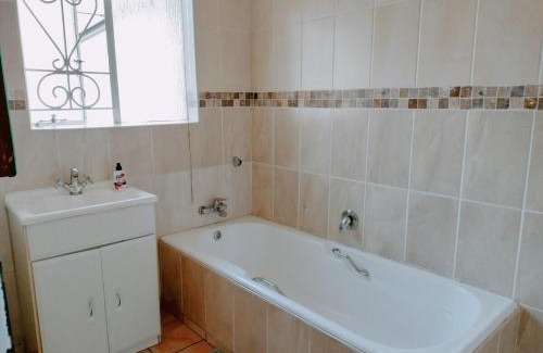 Greater Johannesburg Metropolitan Area House | Large Family Home-Neighboring Northcliff and Greymont