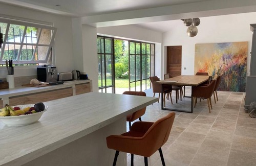 Peymeinade Villa | Large family home, swimming pool, AC in bedrooms