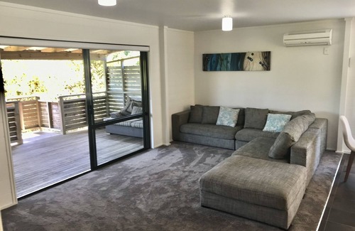Surfdale House | large family home with separate cottage