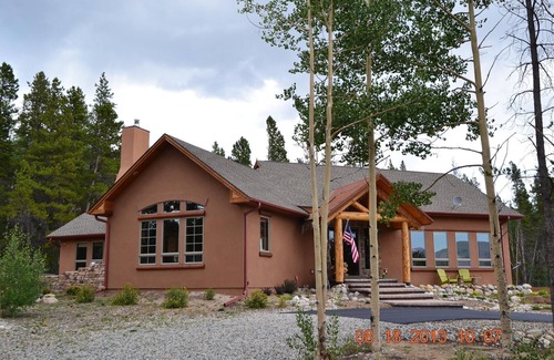 Alma House | Large Family Lodge South of Breckenridge on quiet, wooded acreage