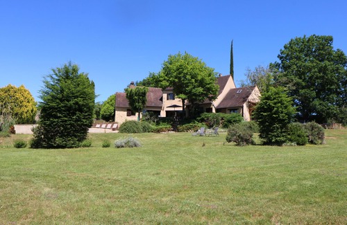 Marquay House | Large family stone house with AC/heated pool/huge fenced garden close by Sarlat
