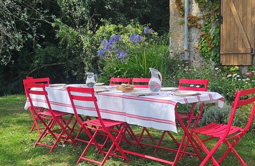 Morgat Villa | Large family villa facing Morgat beach with sea view.