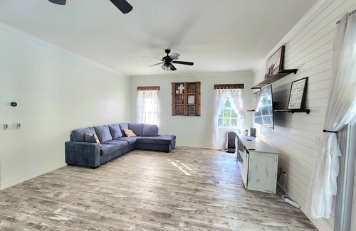Bonita Springs Other | Large Farmhouse on Acreage 10 mins to beach