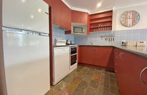 Amity Point House | Large Five bedroom Home Close to Rock Wall