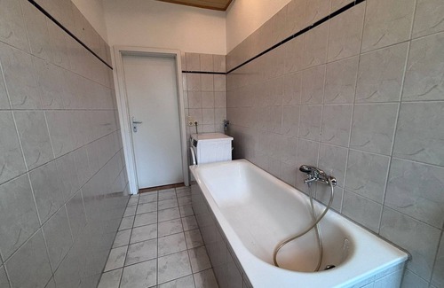 Zeitz Apartment | Large flat with separate rooms for 8 guests STPh