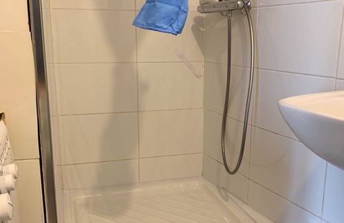 Conflans-Sainte-Honorine Apartment | Large fully equipped studio, independent arrival, 3 people 1 baby aged 0-3 years