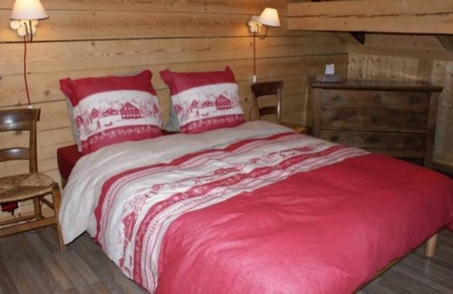 Saint-Nicolas-la-Chapelle Ski Chalet | Large chalet labeled 4 * for 10 people with breathtaking Mont-Blanc view