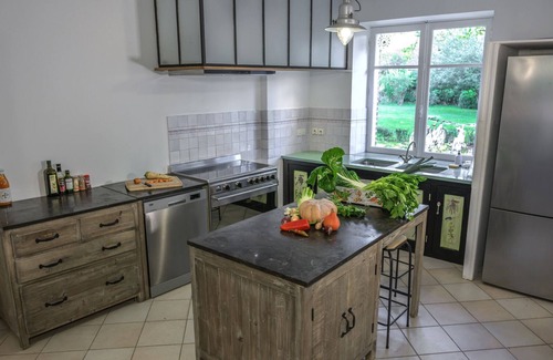 Saint-Pierre-les-Nemours House | Large family house, 22 pers, 11 bedrooms, swimming pool, park, organic farm