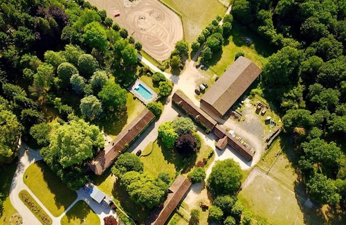 Saint-Pierre-les-Nemours House | Large family house, 22 pers, 11 bedrooms, swimming pool, park, organic farm