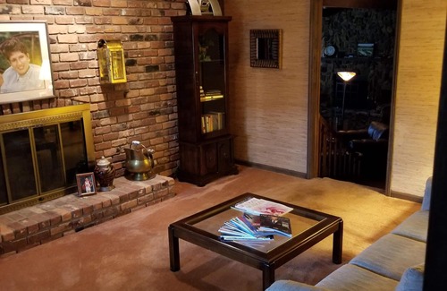High Point House | Large Friendly Home with Lots of Room for Entertaining